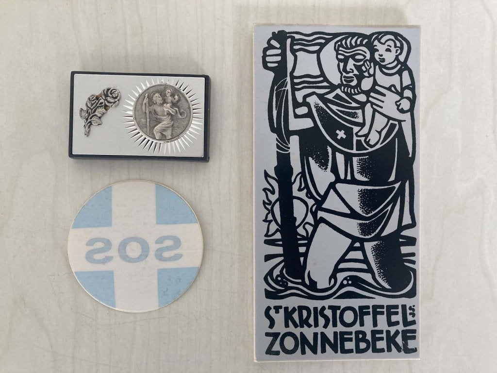 Lot Sint Christoffel: automagneet, tegel en sticker, Enlèvement ou Envoi