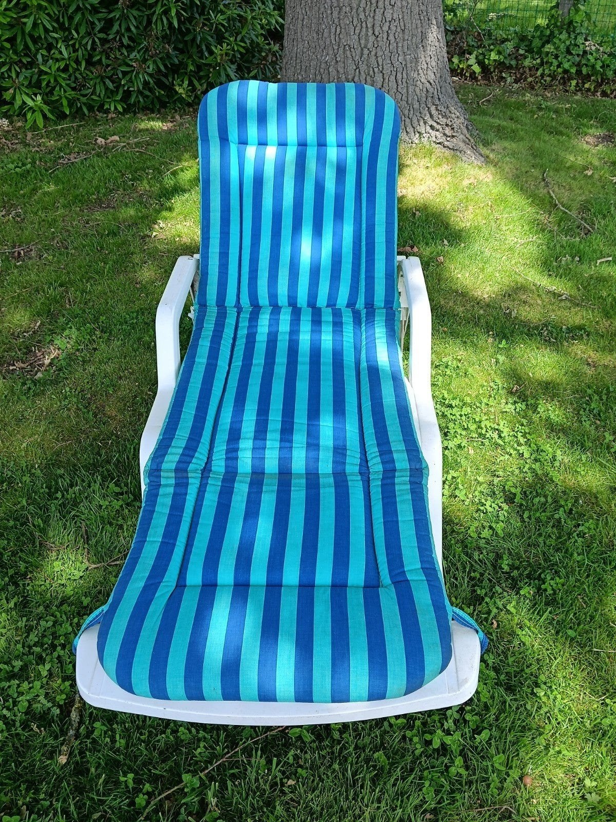 Lit de jour en plastique, Jardin & Terrasse, Chaises longues, Enlèvement, Plastique