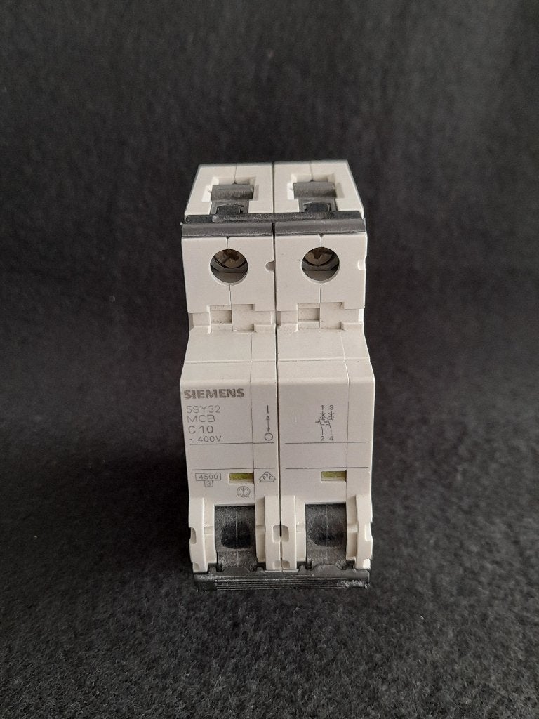 Zekeringautomaat 400V 10kA, 2-polig Siemens C 10, Doe-het-zelf en Bouw, Ophalen of Verzenden, Nieuw, Siemens