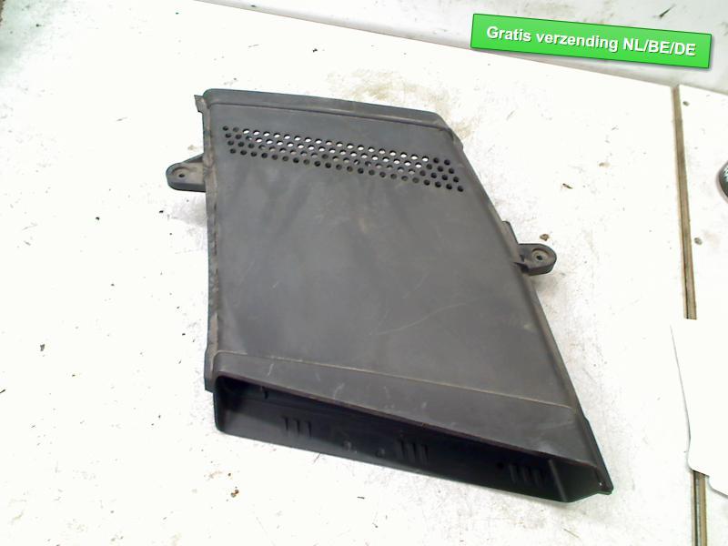 COUVERCLE FILTRE À AIR inlaat Audi Q5 (8RB) (8R0129618F), Dhr. R. de Gouw, Audi, Utilisé, De Bloemendaal 21 21
5221 EB  'S HERTOGENBOSCH, NL