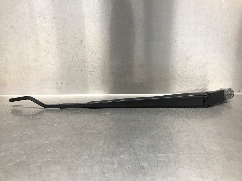 BRAS D'ESSUIE-GLACE AVANT Toyota Yaris IV (P21 / PA1 / PH1), Utilisé, Toyota