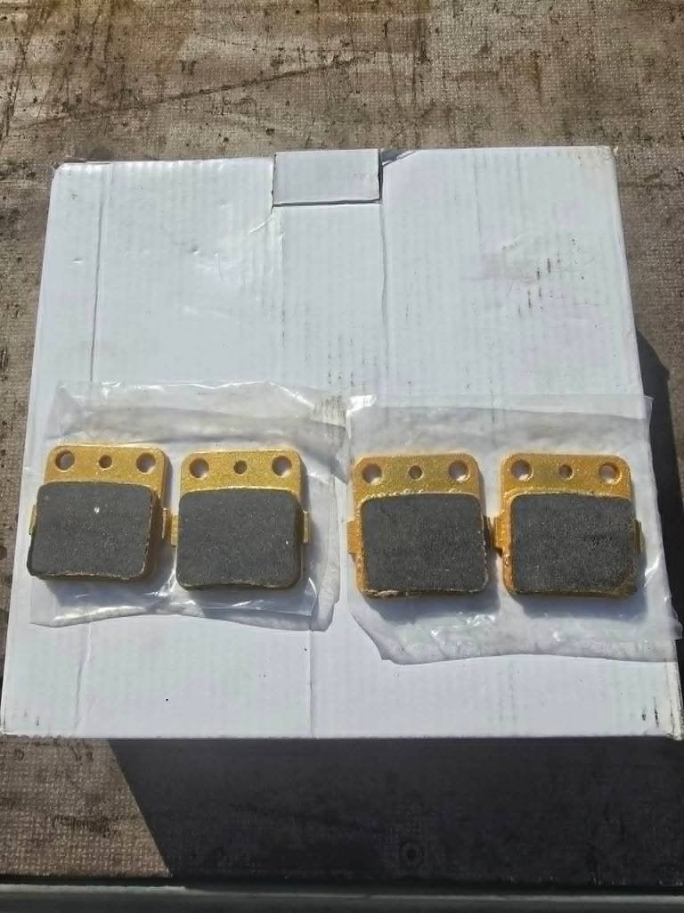 2 jeux de plaquettes de frein neuves Yamaha, Motos, Enlèvement, Neuf