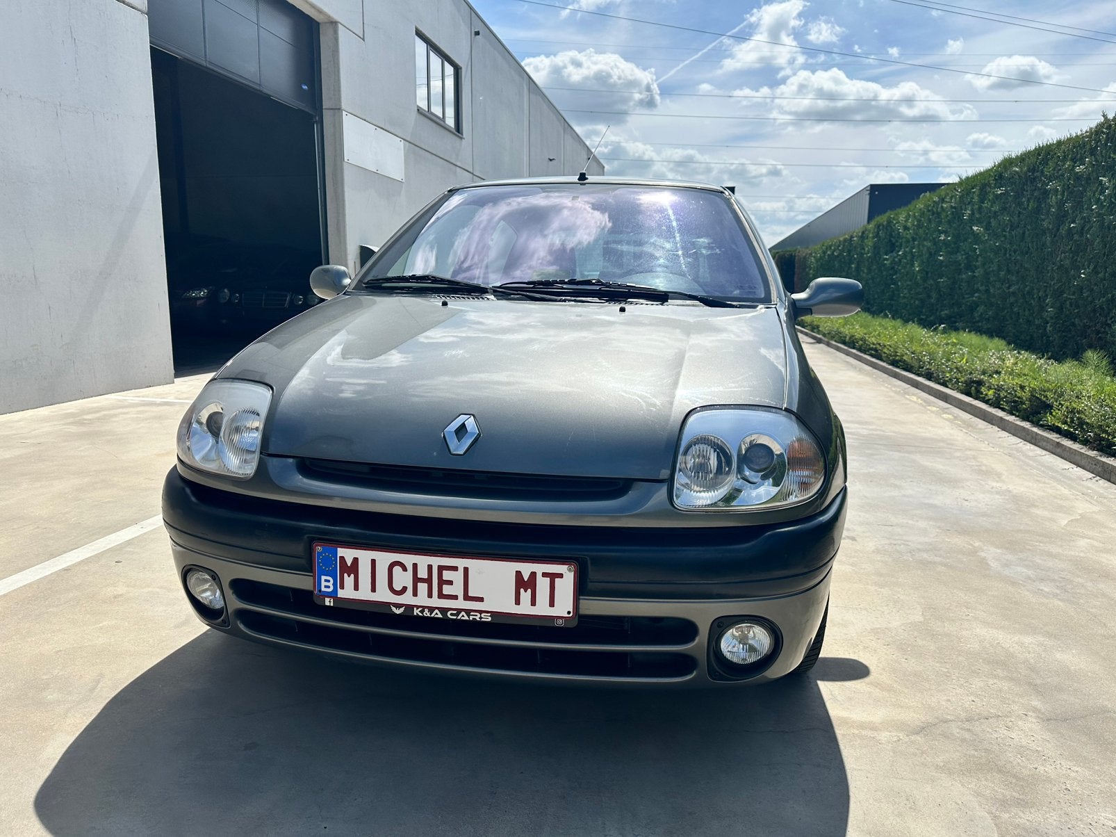 Renault Clio 1.4 Initiale | Automatique | Garantie 1 an !, Autos, Cuir, Argent ou Gris, Entreprise, 72 kW