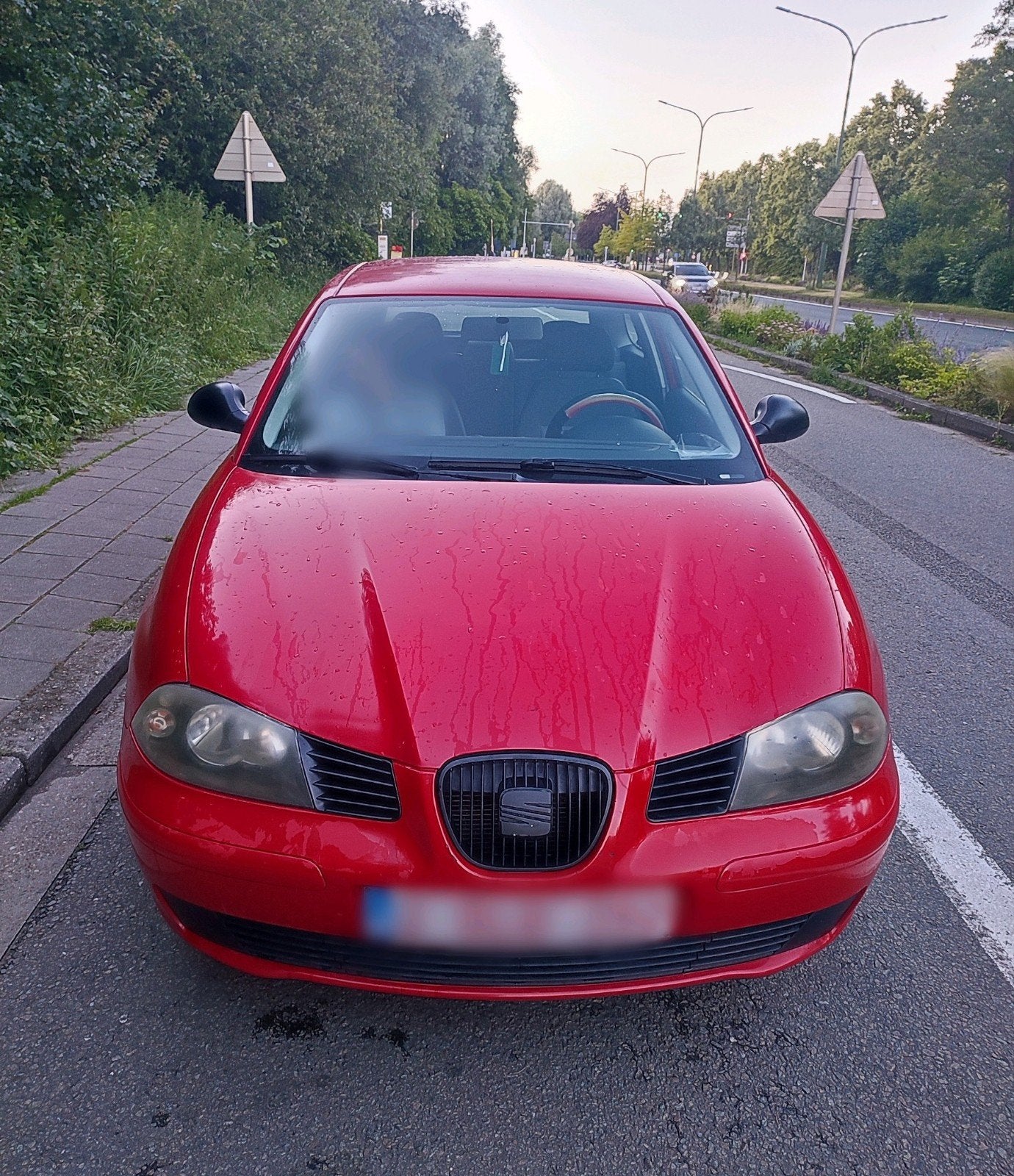 Seat Ibiza 1.4 essence 75ch, LEZ ok, vendue dans l'état, Autos, Rouge, Achat, Boîte manuelle, Ibiza