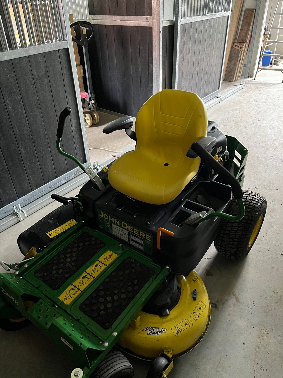 John Deere Z 345 R Ztrak Zero-Turn Zitmaaier, Jardin & Terrasse, Tondeuses autoportées, Enlèvement, Comme neuf, Fonction de mulching