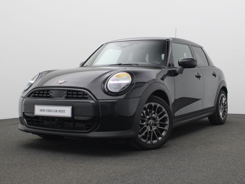MINI Cooper NEW MODEL - AUTOMAAT - NAVI, Automaat, https://public.car-pass.be/vhr/d3da1d9e-e968-40cc-b5a8-f31d1d444e0a, Zwart
