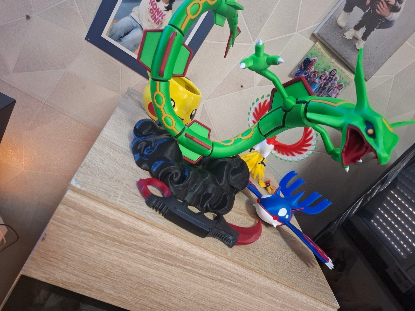 Rayquaza avec socle nuage, Enlèvement ou Envoi