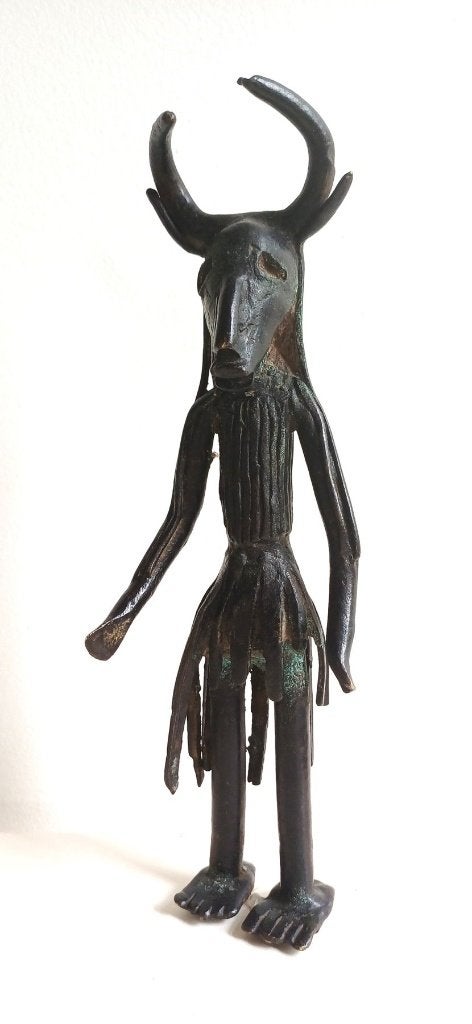 Bronzen fetisj van een man met een hertenkop, Antiek en Kunst, Kunst | Niet-Westerse kunst, Ophalen of Verzenden