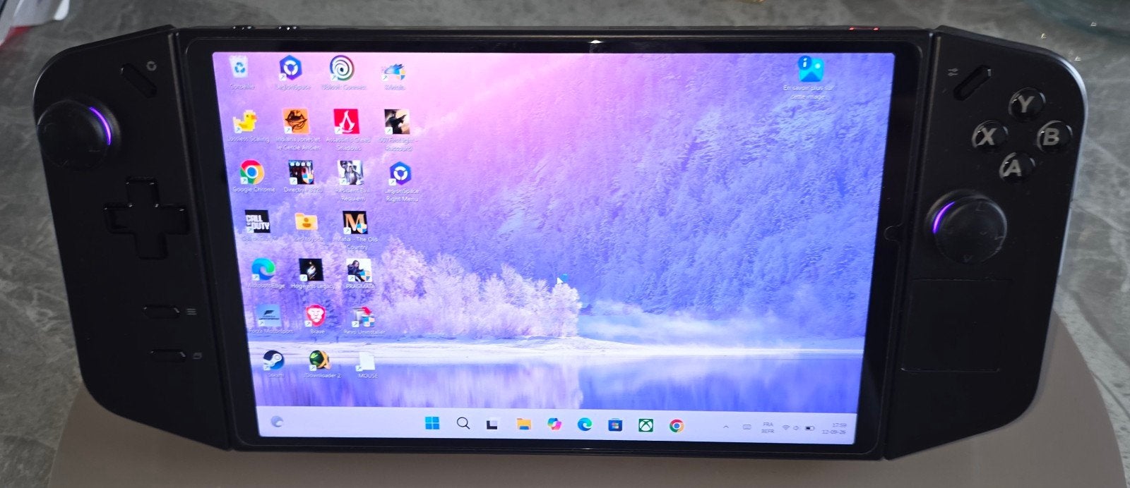 Lenovo Legion Go Z1 Extreme (512 GB) - Nieuwstaat + accessoi, Games en Spelcomputers, Ophalen, Nieuw