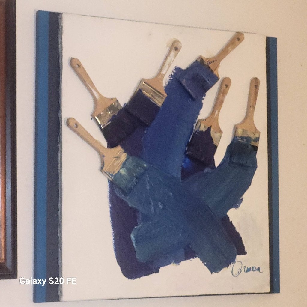Cumulatieve sculptuur, schilderij van ARMAN, Blauw, Brutalistisch, Wanddecoratie, Op sokkel