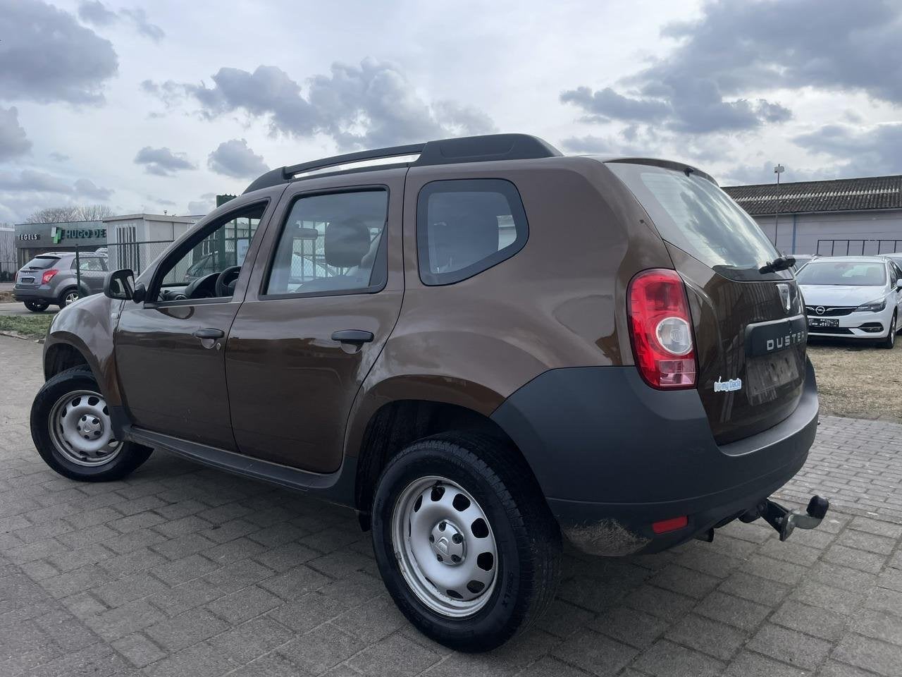 Dacia Duster 1.6 Benzine | 1200 kg Trekhaak | 1 JAAR GARANTI, Autos, Achat, 105 ch, 1225 kg, Entreprise
