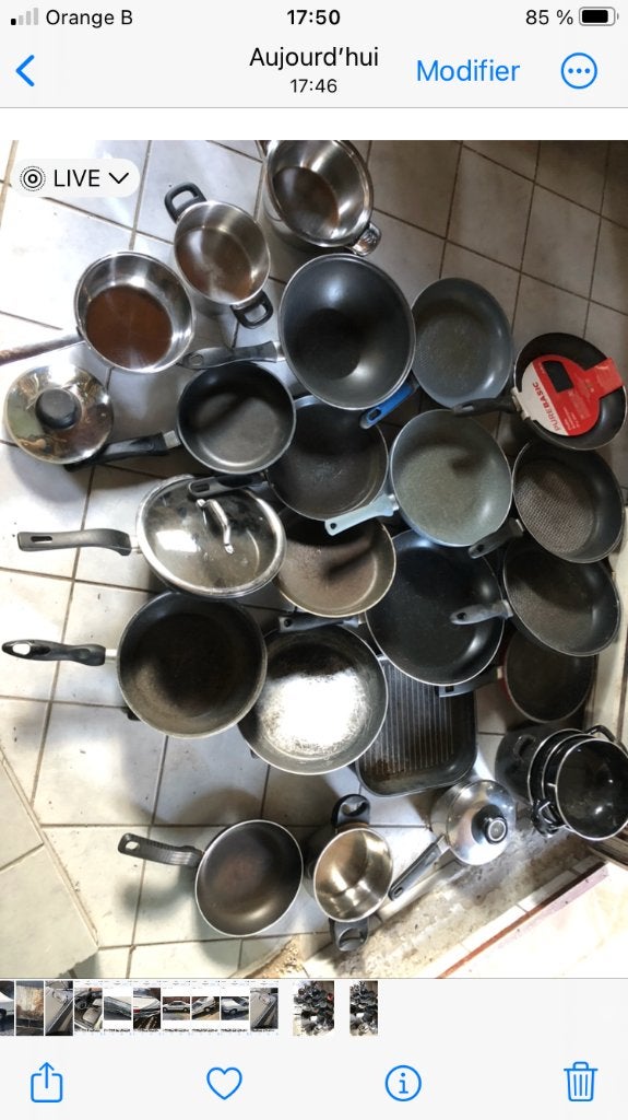 Lot de poêles et casseroles, Enlèvement