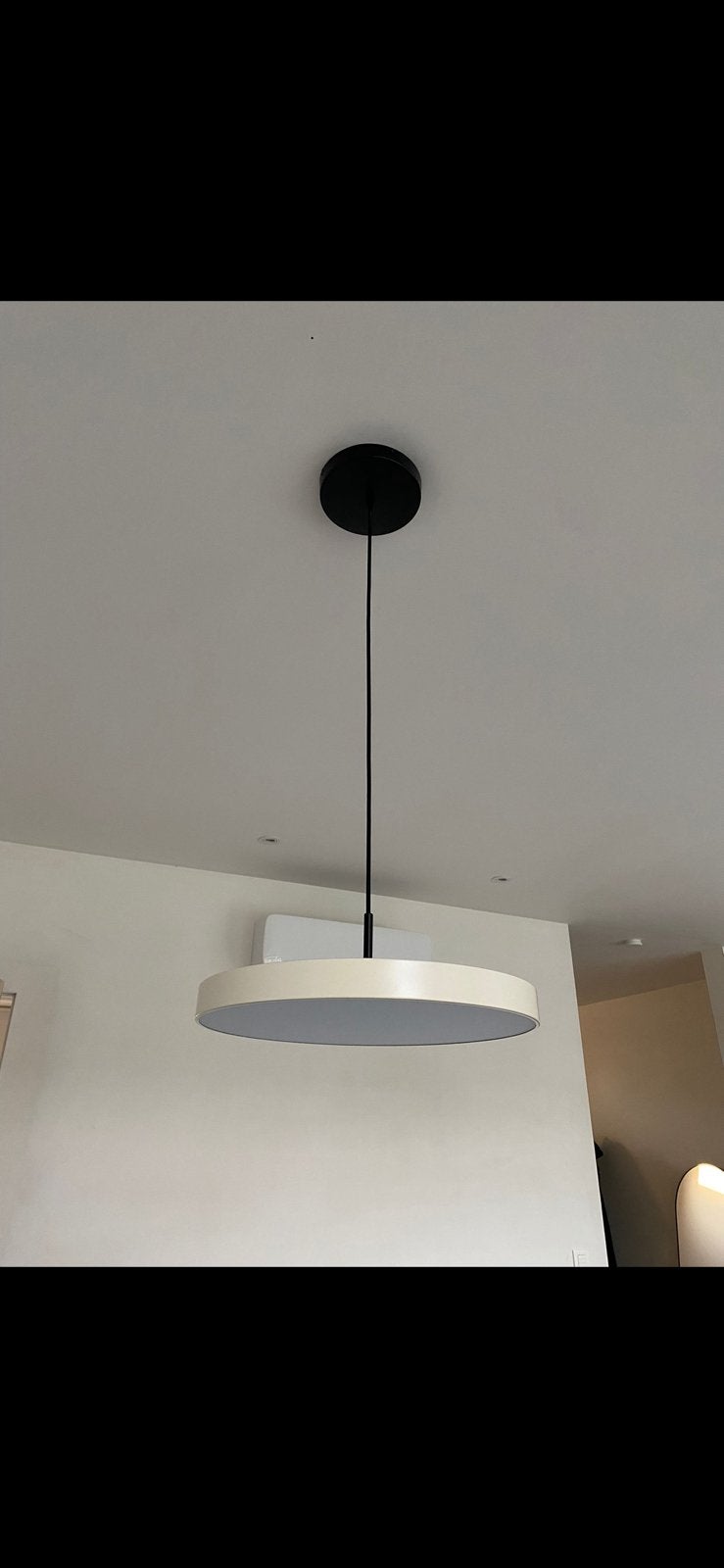 Umage Asteria hanglamp pearl white met messing/zwarte top, Neuf, Moins de 50 cm, Scandinavisch, Enlèvement