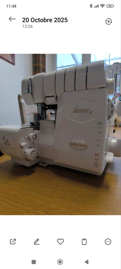 Machine à coudre surjeteuse Désiré 3     1650euros, Ophalen, Lockmachine