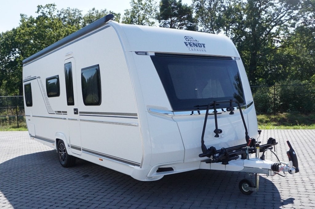 Fendt neuf pour 6 pers.avec lit superposé, PACK BLACK LINE, Caravanes & Camping, Caravanes, Entreprise, Jusqu'à 6, Lits superposés