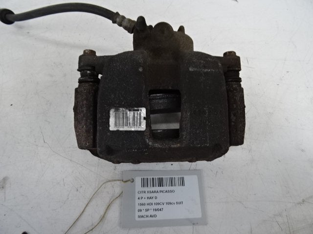 ETRIER DE FREIN AVANT DROIT Citroën Xsara Picasso (CH), Utilisé, Citroën