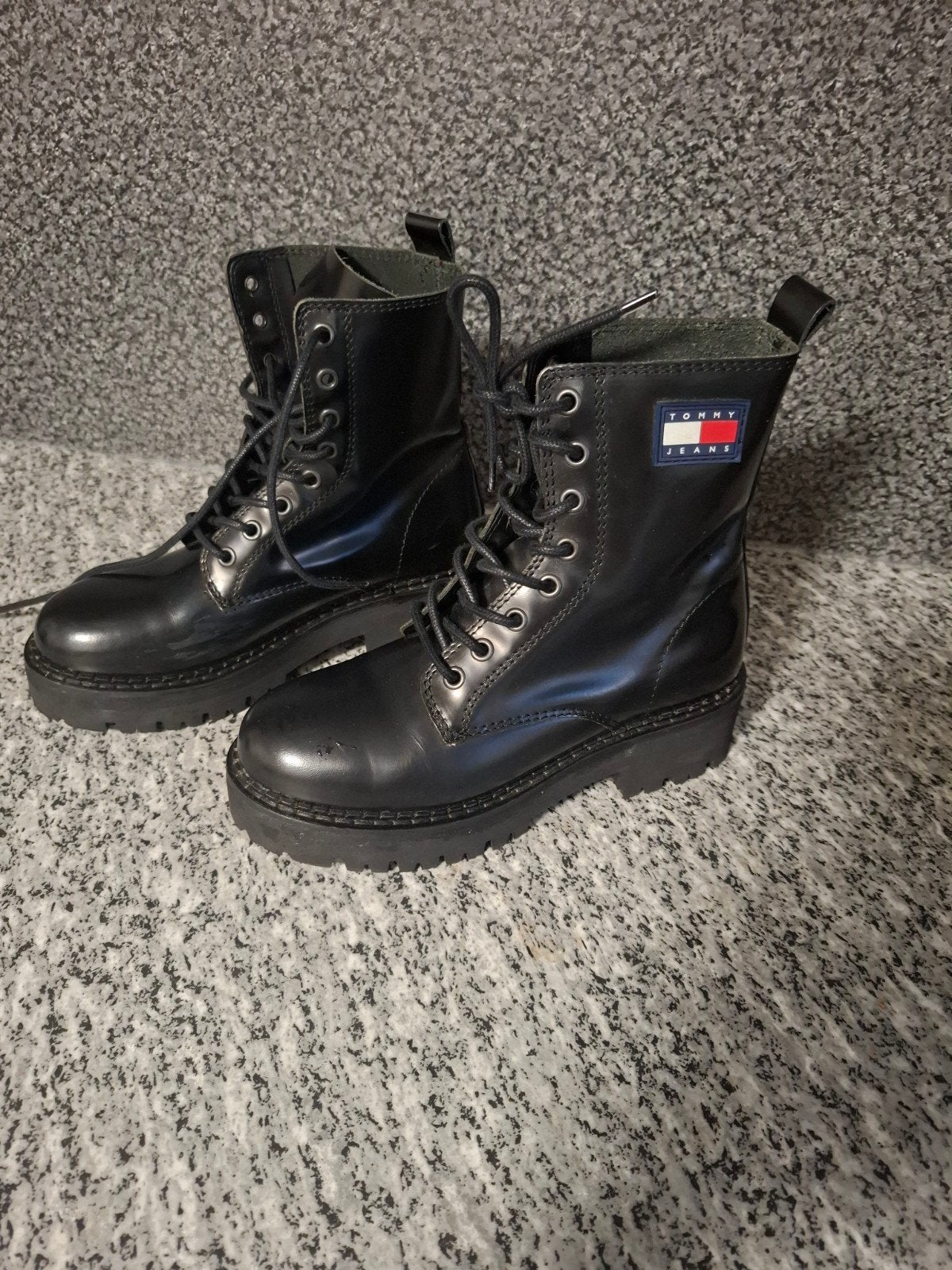 boutines tommy, Ophalen, Tommy hilfiger, Zwart, Lage of Enkellaarzen