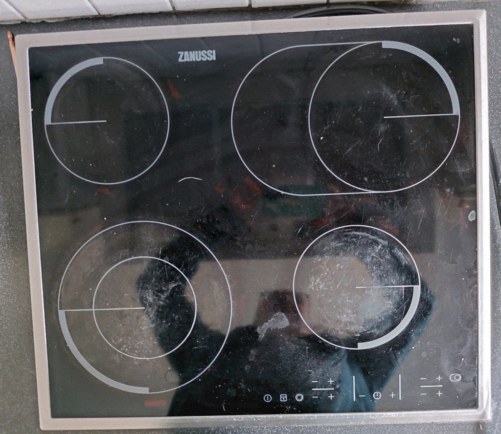 Taque vitro céramique, Electroménager, 4 zones de cuisson, Enlèvement, Utilisé, Encastré