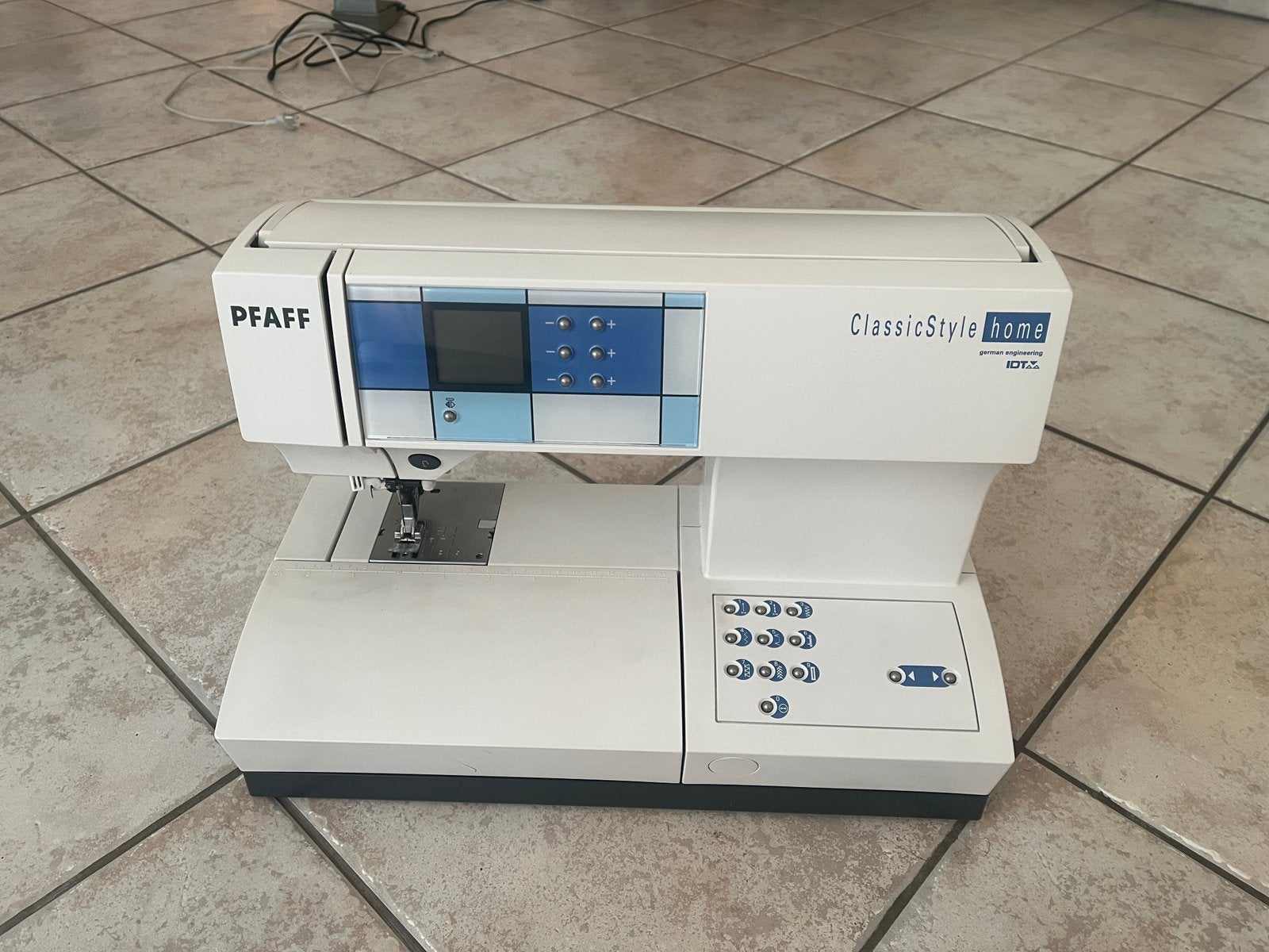Naaimachine Pfaff style home 2029, Ophalen of Verzenden, Zo goed als nieuw, Naaimachine, Pfaff
