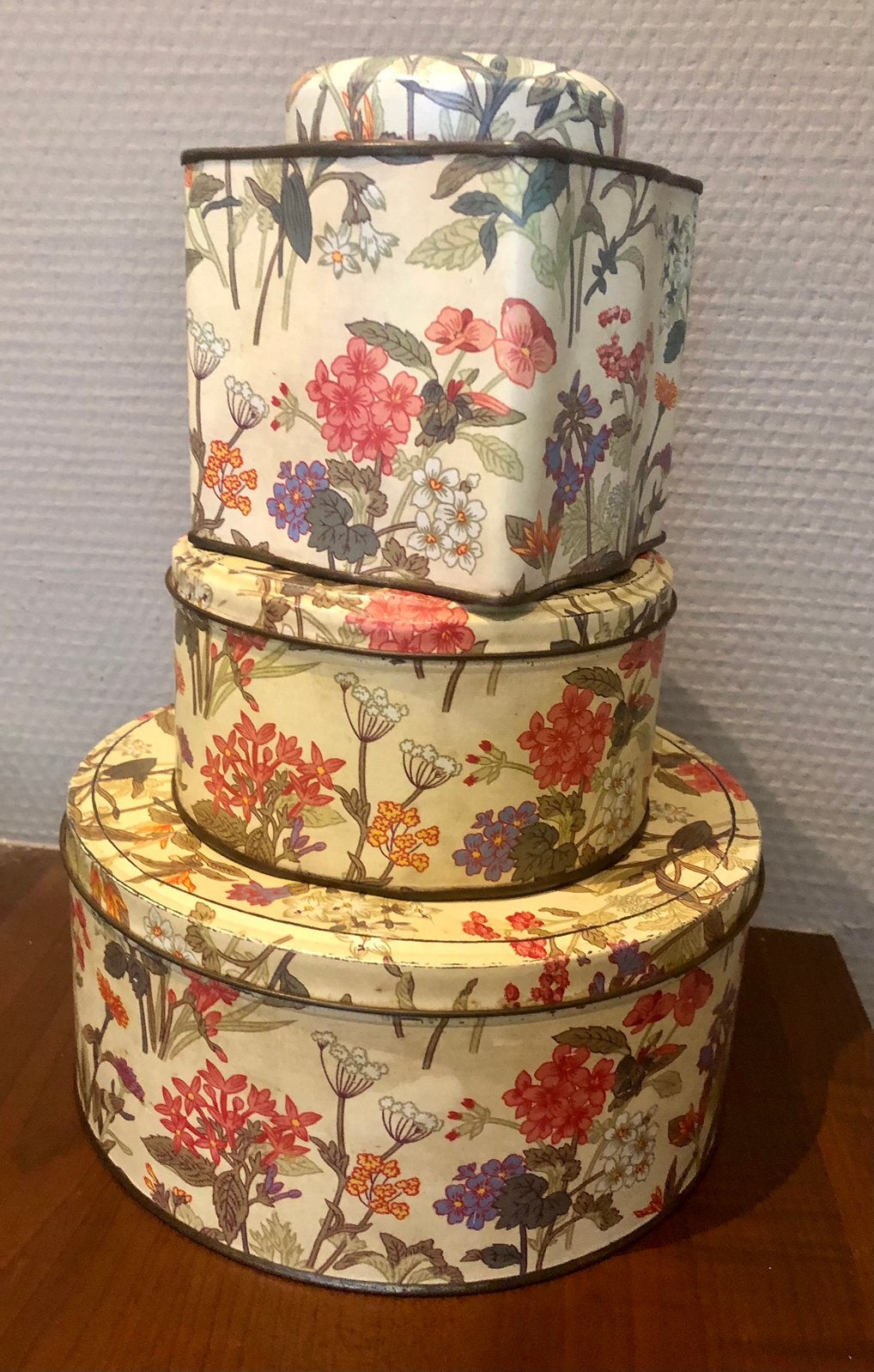 Blikken dozen, Ophalen