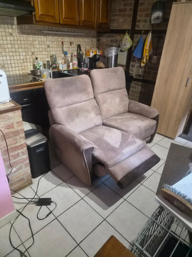 2 divans deux place en tissus avec 1 relax électrique, Maison & Meubles, Moins de 150 cm, Banc droit, Enlèvement, Utilisé