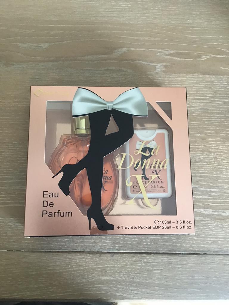 Coffret parfum, Bijoux, Sacs & Beauté, Enlèvement, Comme neuf