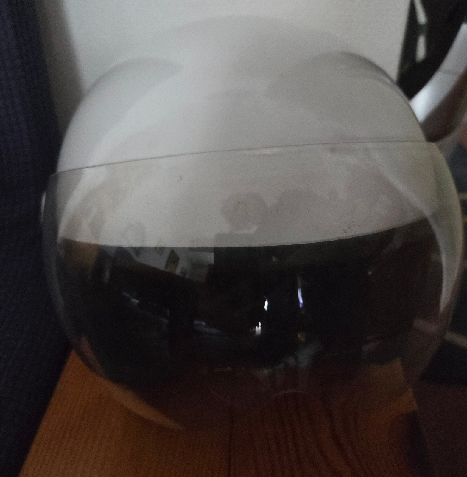 casque blanc ,visière, mousse manquante,E3, Enlèvement, Utilisé