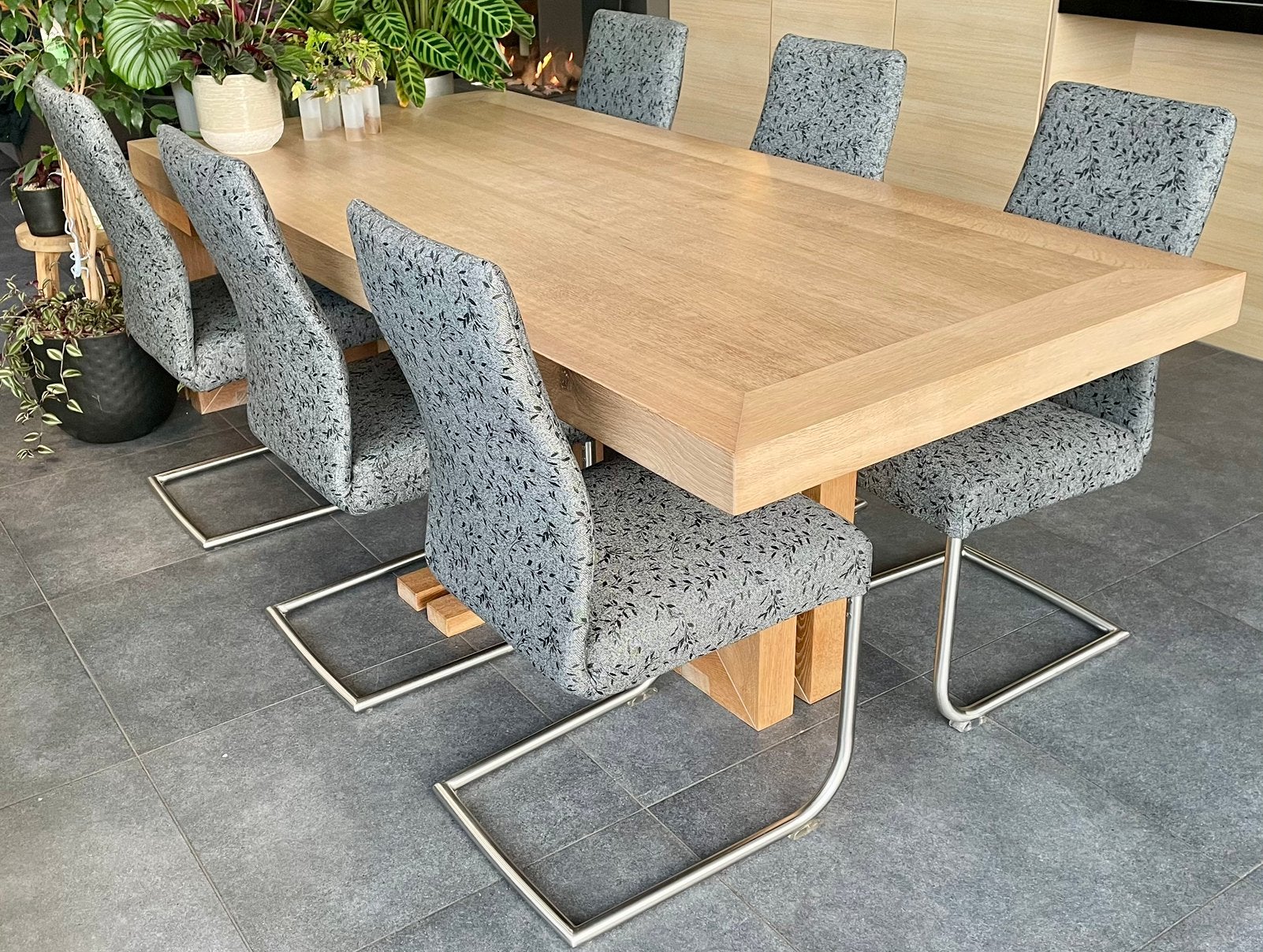 6 chaises modernes à l'état neuf, Enlèvement, Comme neuf