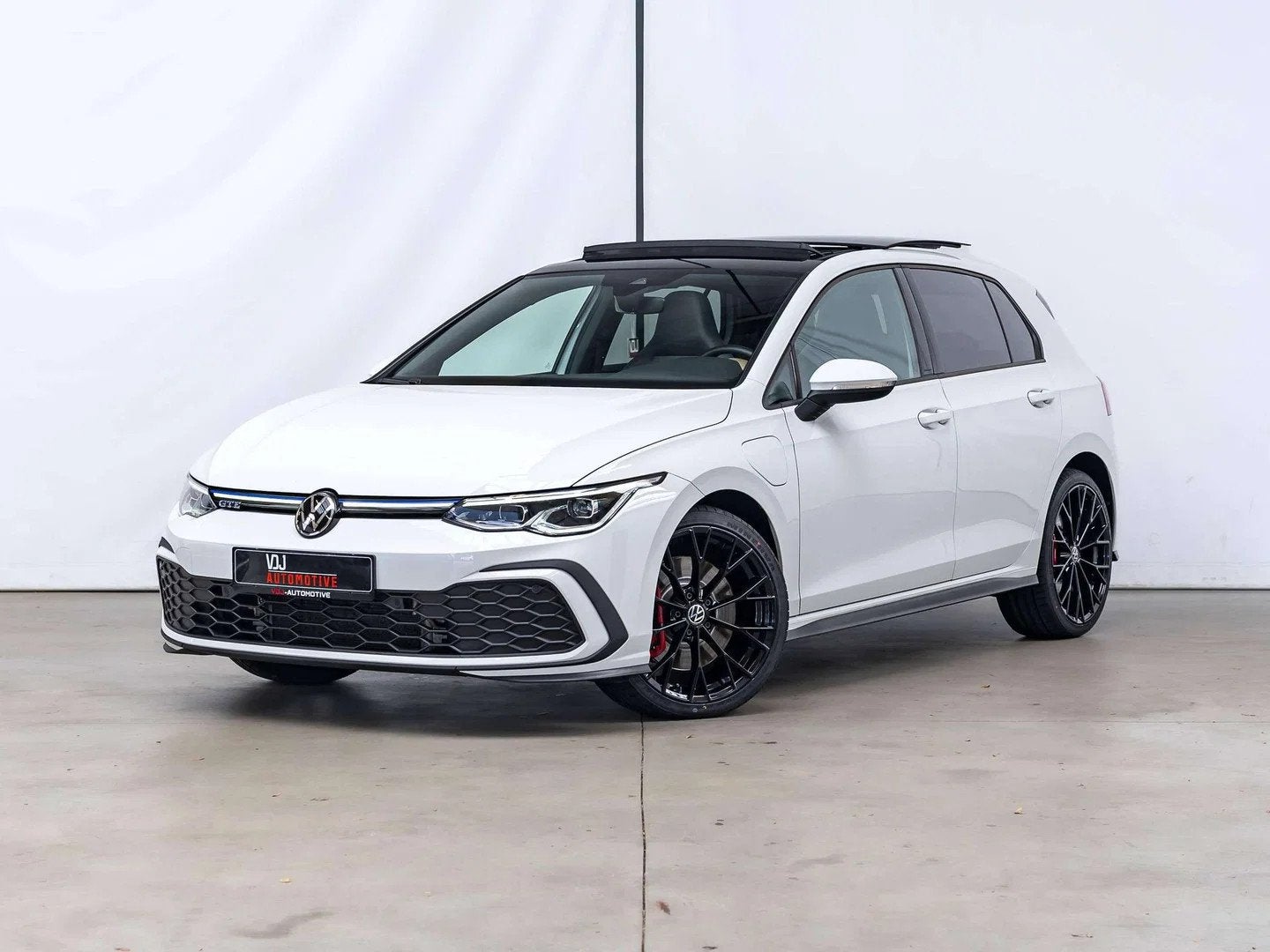Volkswagen Golf GTE PANO|KEYLESS|STOELVERW.|SFEERVERL.|LA|AC, Auto's, Automaat, Stof, Gebruikt, 4 cilinders