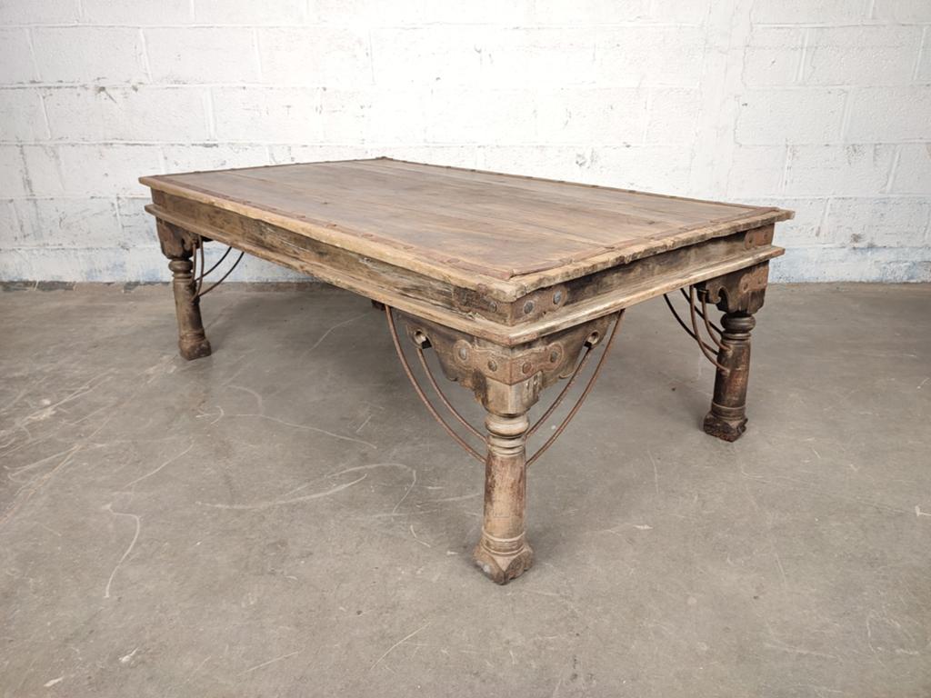 Grote antieke Indische tafel, Ophalen