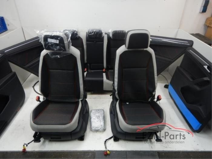 VW Tiguan 5NA Urban Sport Facelift Interieur Leer Stof Compl, Enlèvement ou Envoi, Utilisé