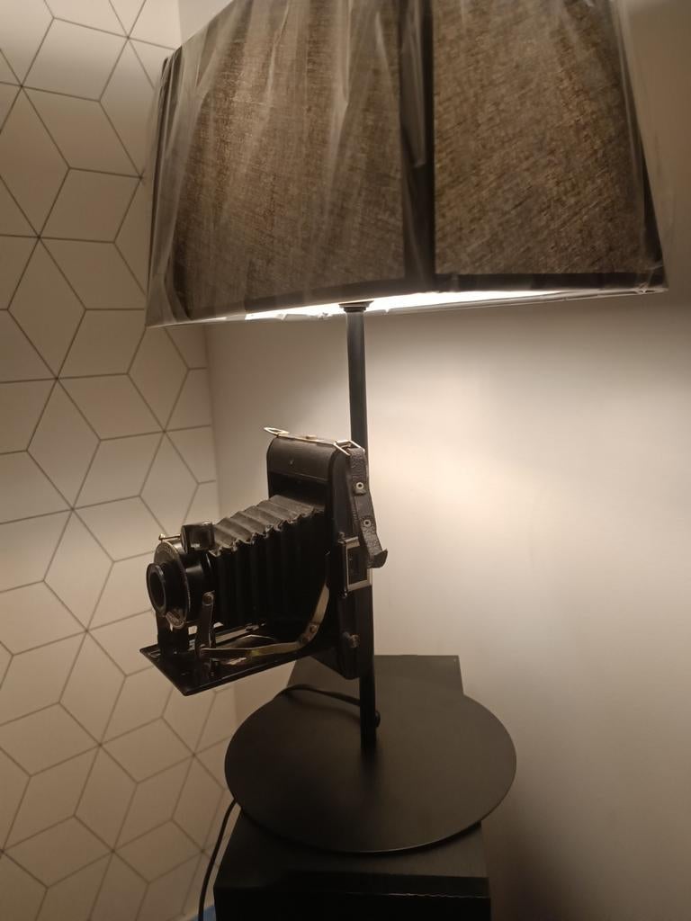 Lampe pour appareil photo à soufflet - Steampunk johny, Maison & Meubles, Lampes | Lampes de table, Enlèvement ou Envoi