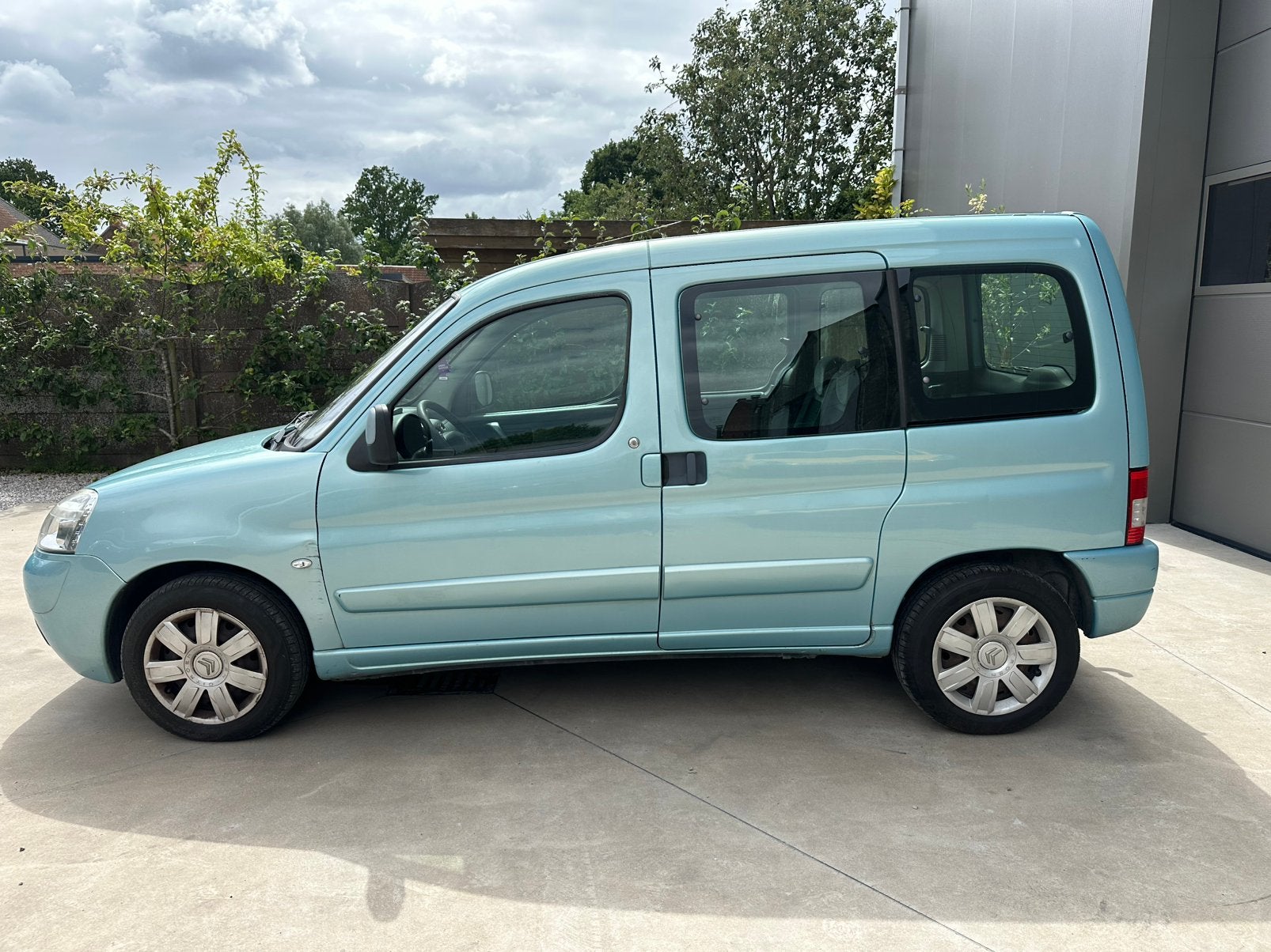 Citroen berlingo / export / 1.6hdi / 235000km, Auto's, Voorwielaandrijving, Electronic Stability Program (ESP), 1560 cc, Euro 4