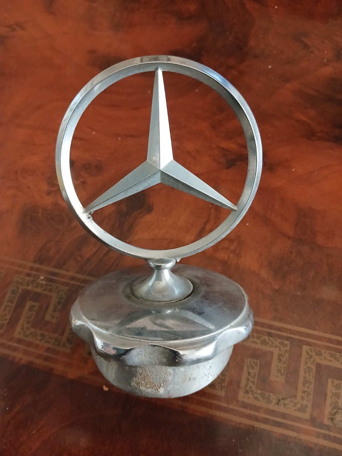Embleel d'époque Mercedes pour modèles 115 bar 8 et 108 S, Enlèvement ou Envoi, Comme neuf