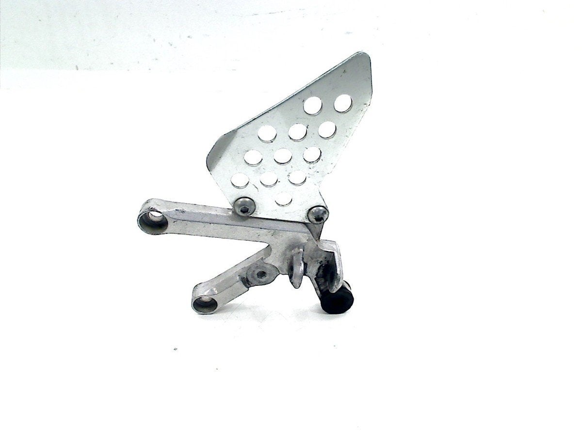 SCHETSPLAAT LINKS VOOR Honda, Dhr. S. di Majo, Gebruikt, Info@cama-motorparts.nl, P.J. Troelstraweg 8 8
3144 CX  MAASSLUIS, NL