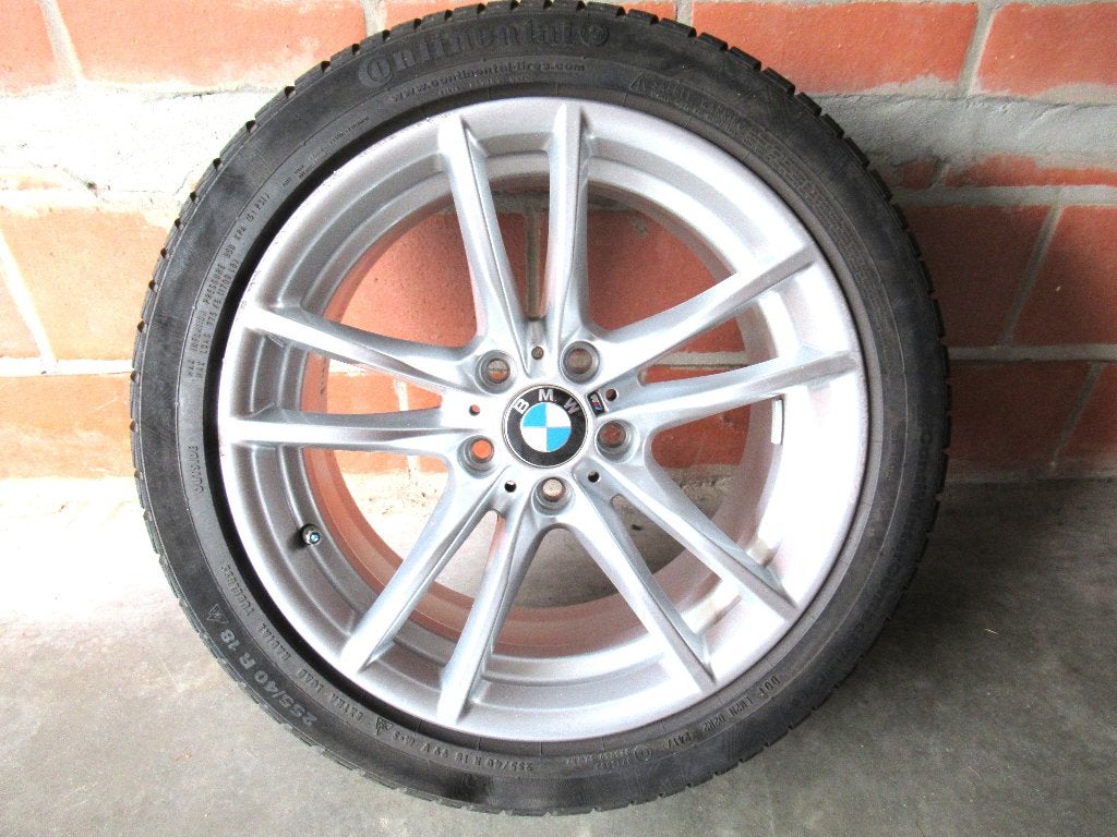 Set van 4 originele BMW M velgen 9J X 18 inch met banden, Auto-onderdelen, Ophalen, 18 inch, Gebruikt, 255 mm