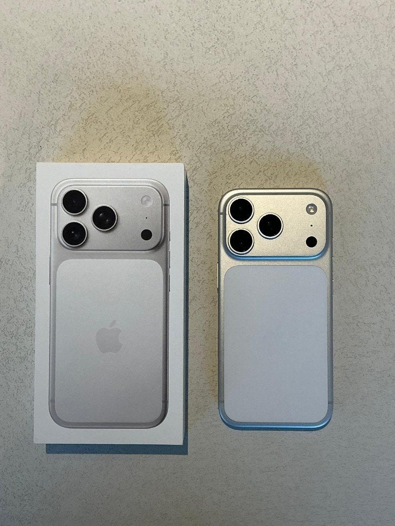 IPhone 17 pro zilver 256gb, Telecommunicatie, Zo goed als nieuw, Zonder simlock, Zonder abonnement, 93 %