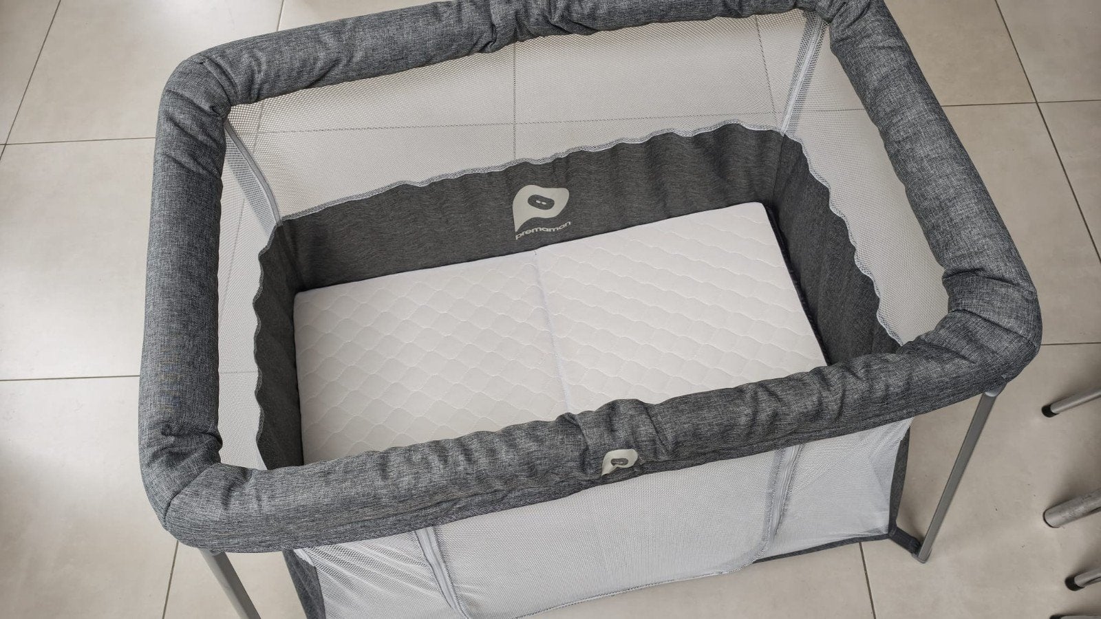​Lit parapluie / Lit de voyage Prémaman compact avec sac de, Enfants & Bébés, Enlèvement