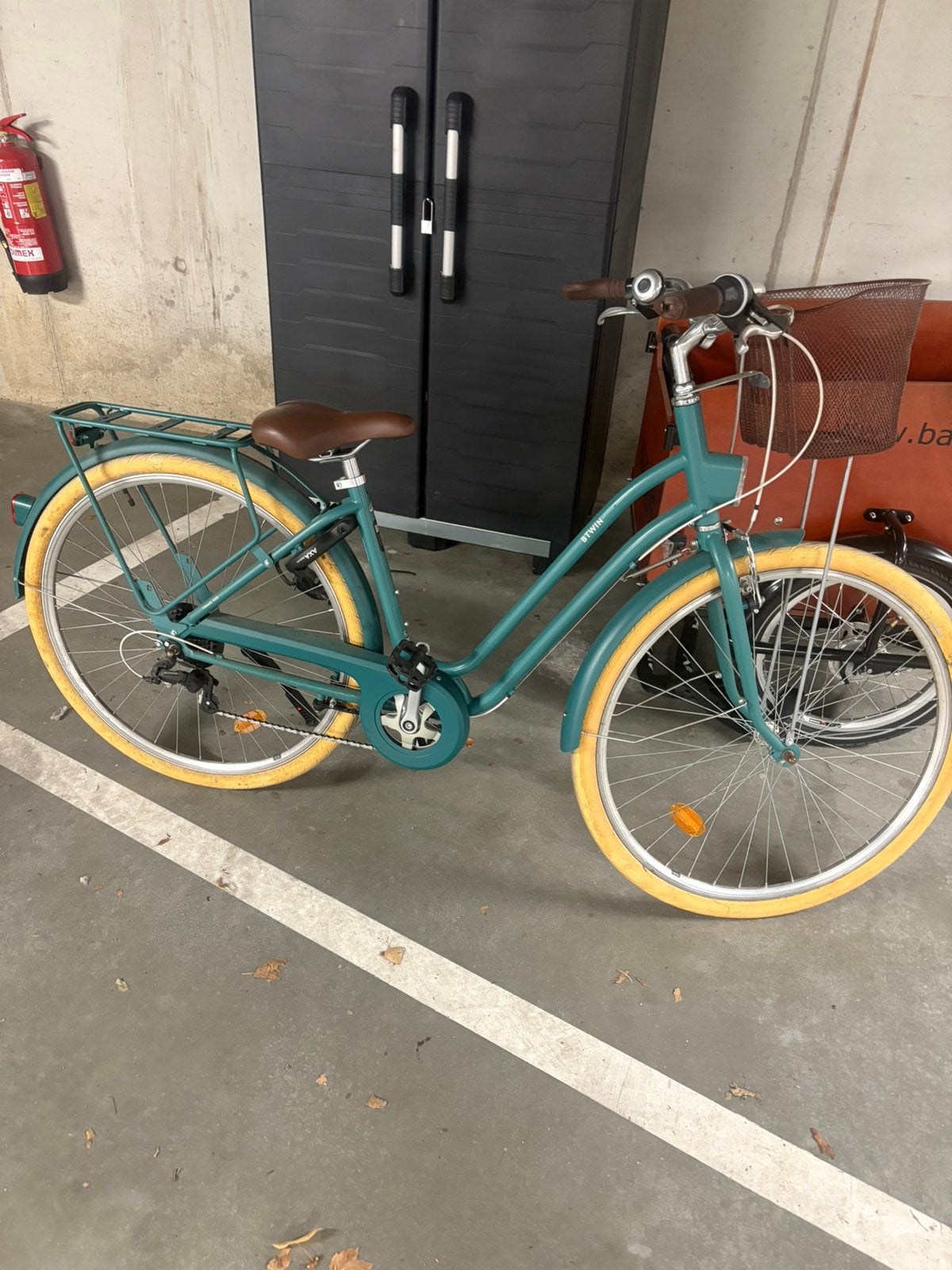VÉLO B'TWIN, Enlèvement ou Envoi, Comme neuf