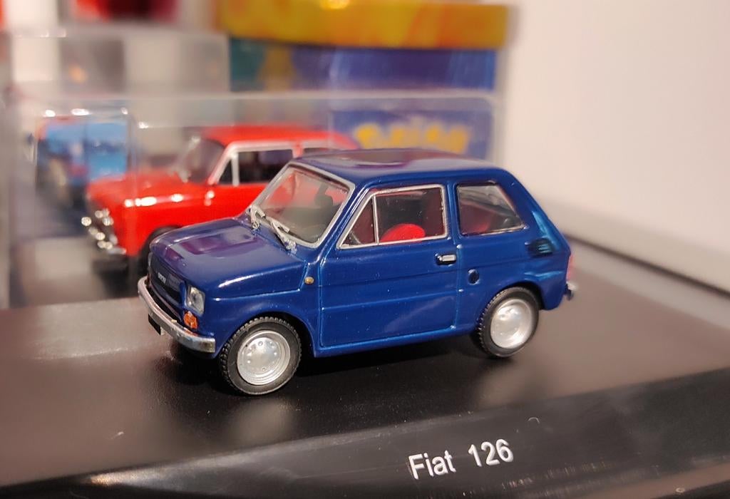 Fiat 126 blauw 1:43 in vitrinedoosje, Ophalen of Verzenden, Starline