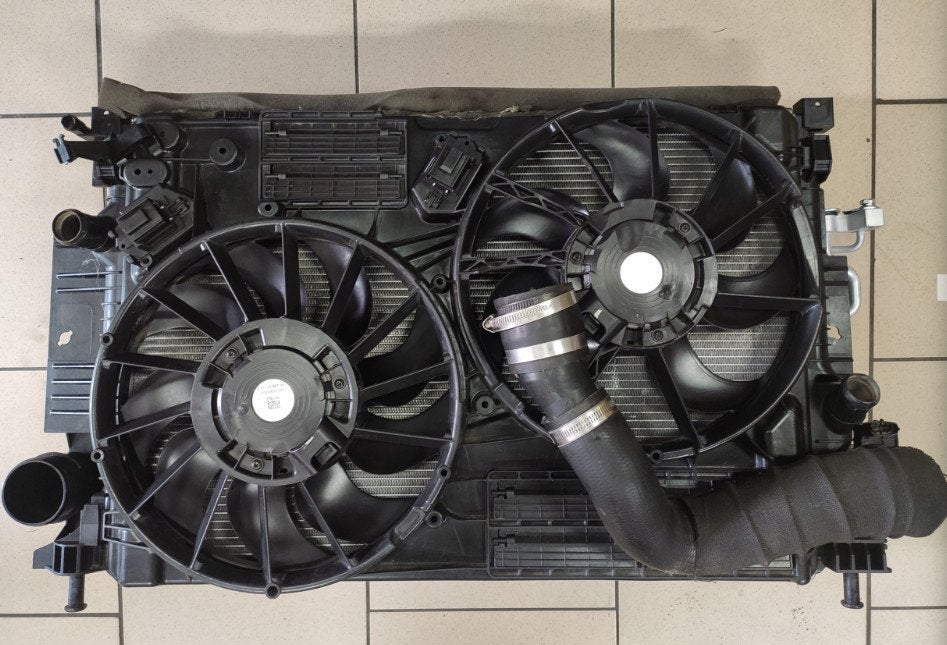 Koelerpakket FORD KUGA ESCAPE 2.0T Radiator Kit, Auto-onderdelen, Gebruikt, Info@ford.com, Ford, Ford Motor Company