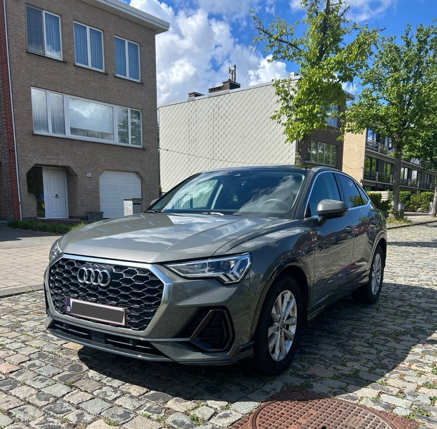 Audi Q3 Sportback | 3.5 TDI ( 2.0 ) | Met Keuring, Cuir, Argent ou Gris, Entretenue par le concessionnaire, Noir