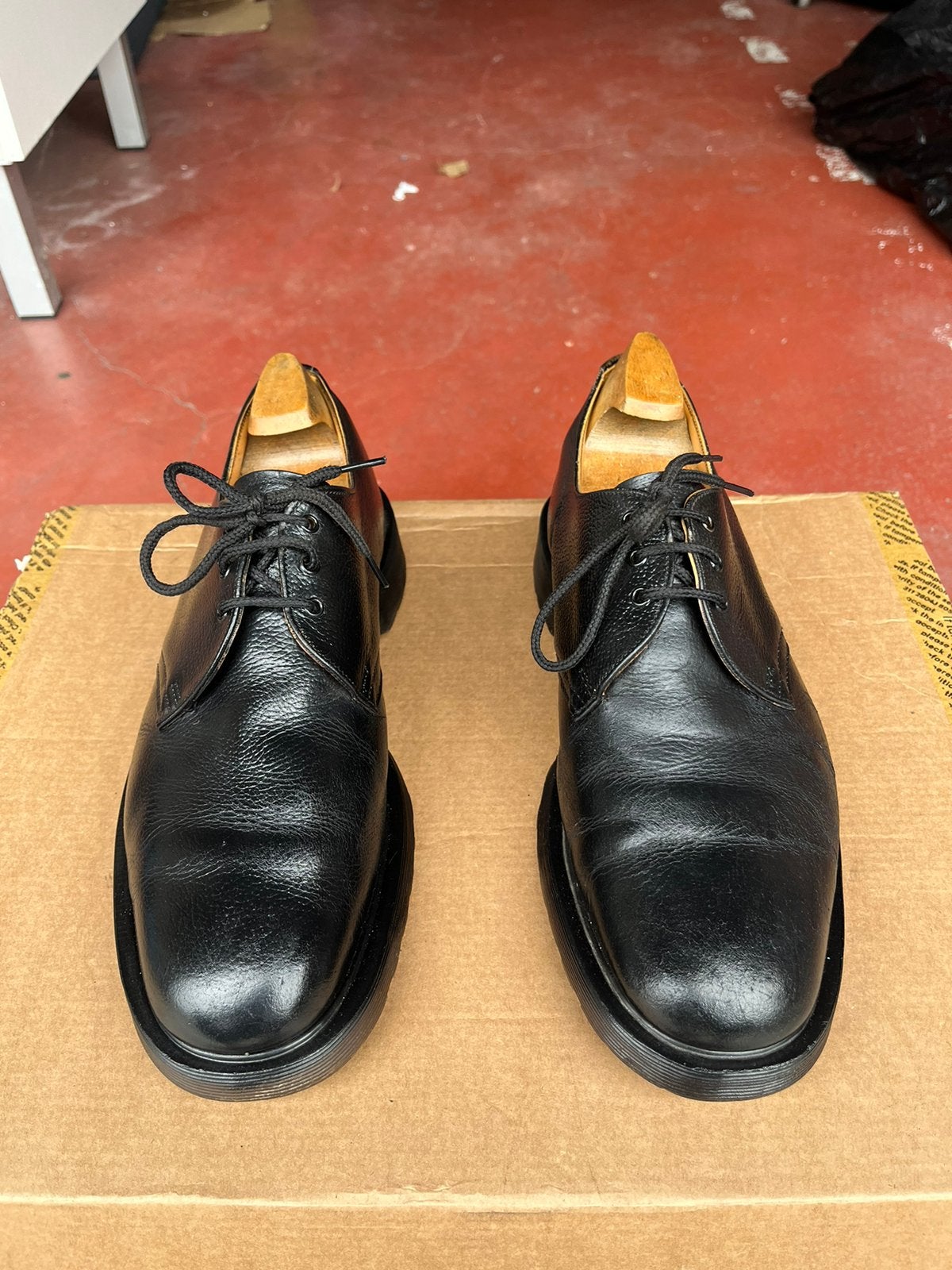 Derby dr Martens, Enlèvement ou Envoi, Porté, Noir
