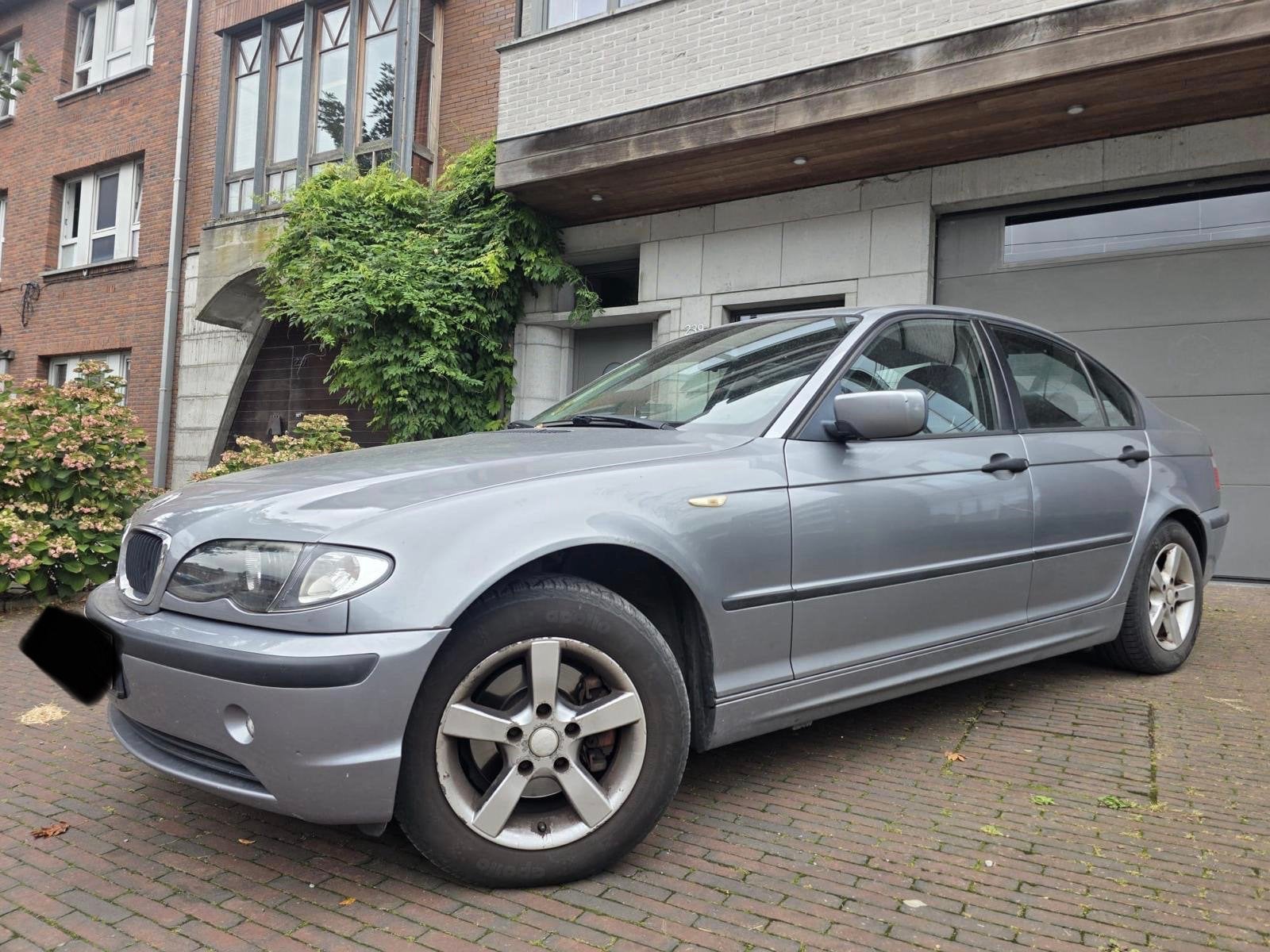 BMW 316i FACE LIFT/AN 2004/GPS+AIRCO+JANTES/PACK SPORT, Autos, BMW, Argent ou Gris, Achat, 4 portes, Boîte manuelle