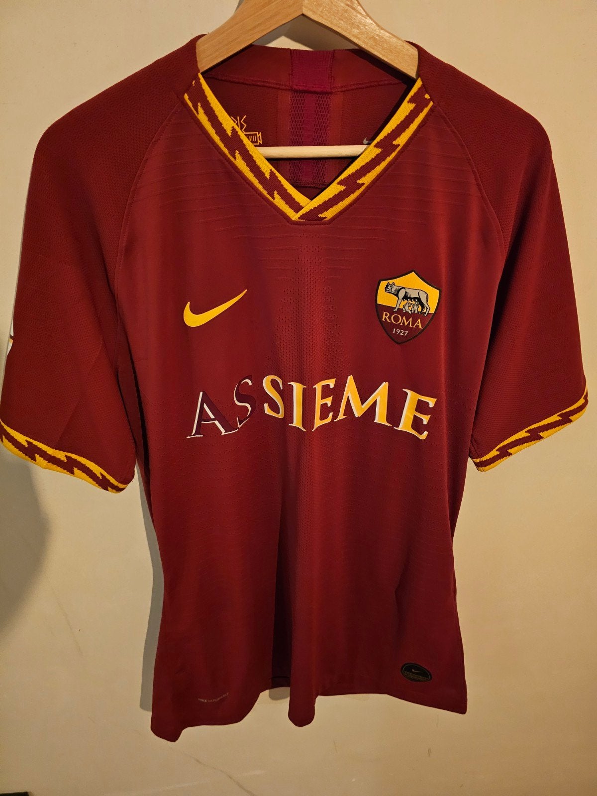 AS Roma shirt limited edition, Taille L, Envoi, Neuf, Maillot
