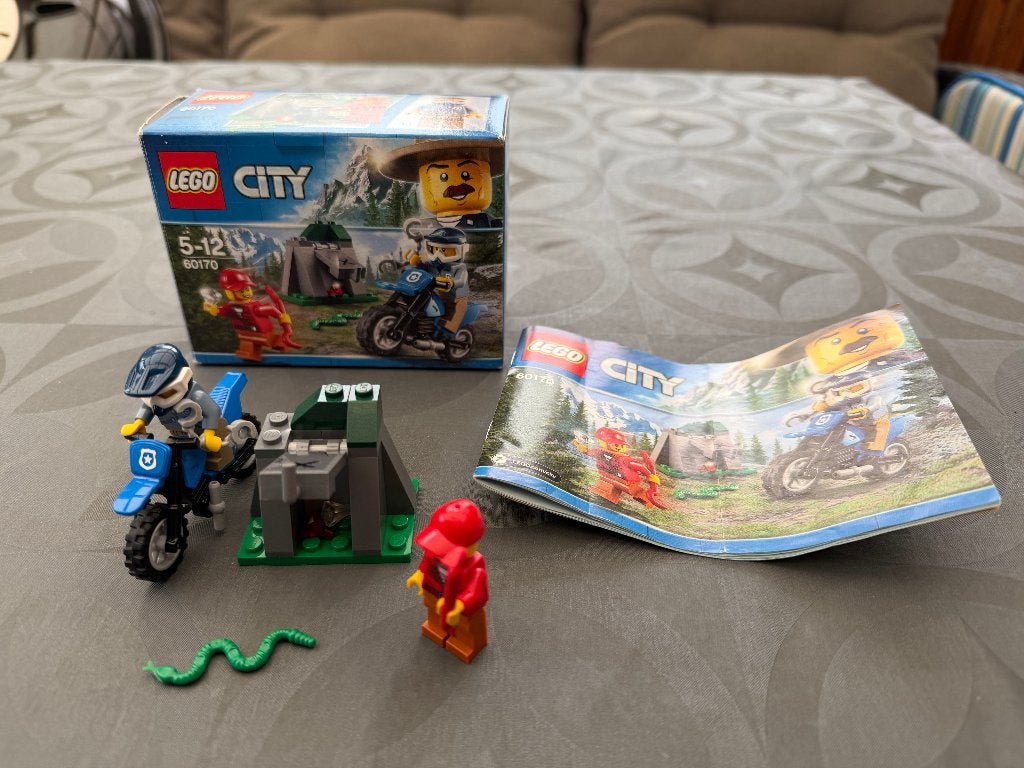 60170 LEGO City Mountain Police Off-Road Chase, City, Lego, Ensemble complet, Comme neuf