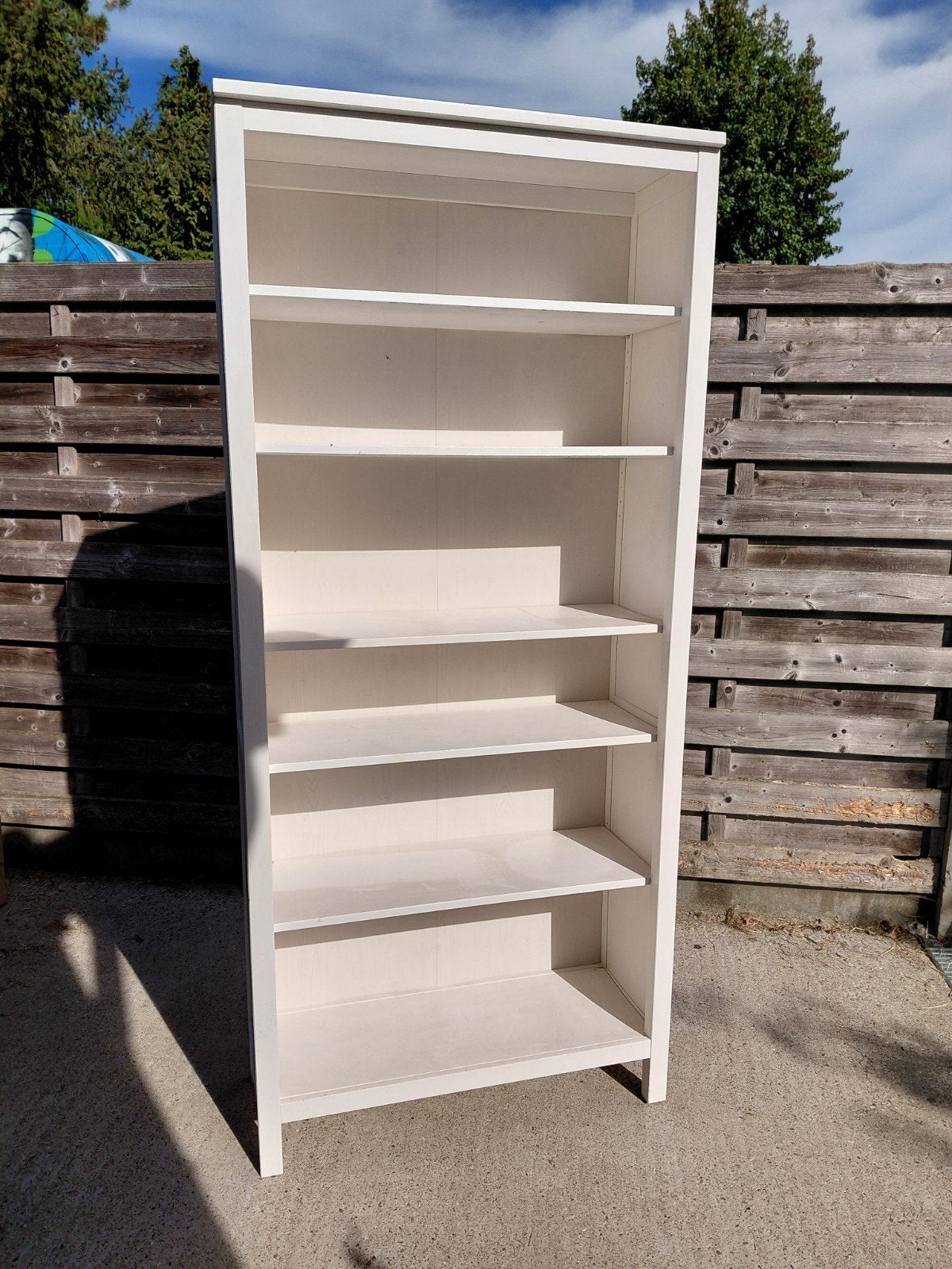 Billy boekenkast Ikea, Ophalen