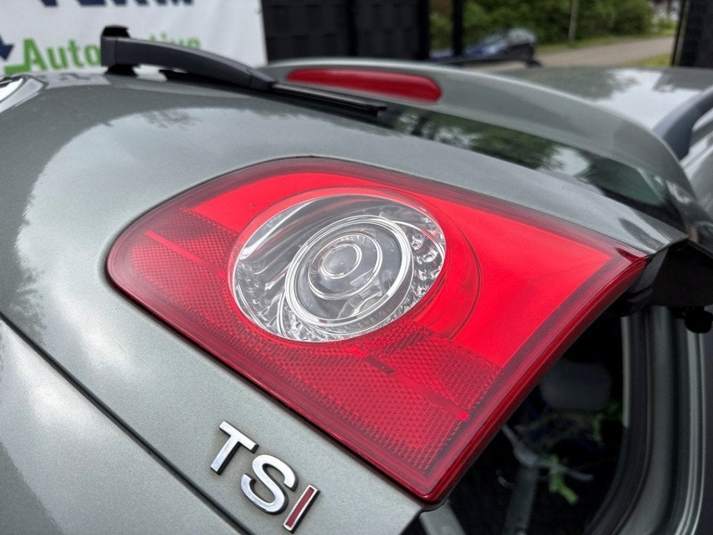 FEU ARRIÈRE DROIT Passat Variant (3C5) (|3C9945094|), Volkswagen, Volkswagen AG, Utilisé, Kundenbetreuung@volkswagen.de