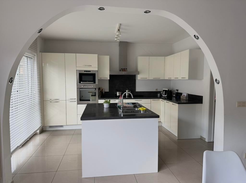 MODERNE COMPLETE KEUKEN MET EILAND TE KOOP, Enlèvement, Comme neuf