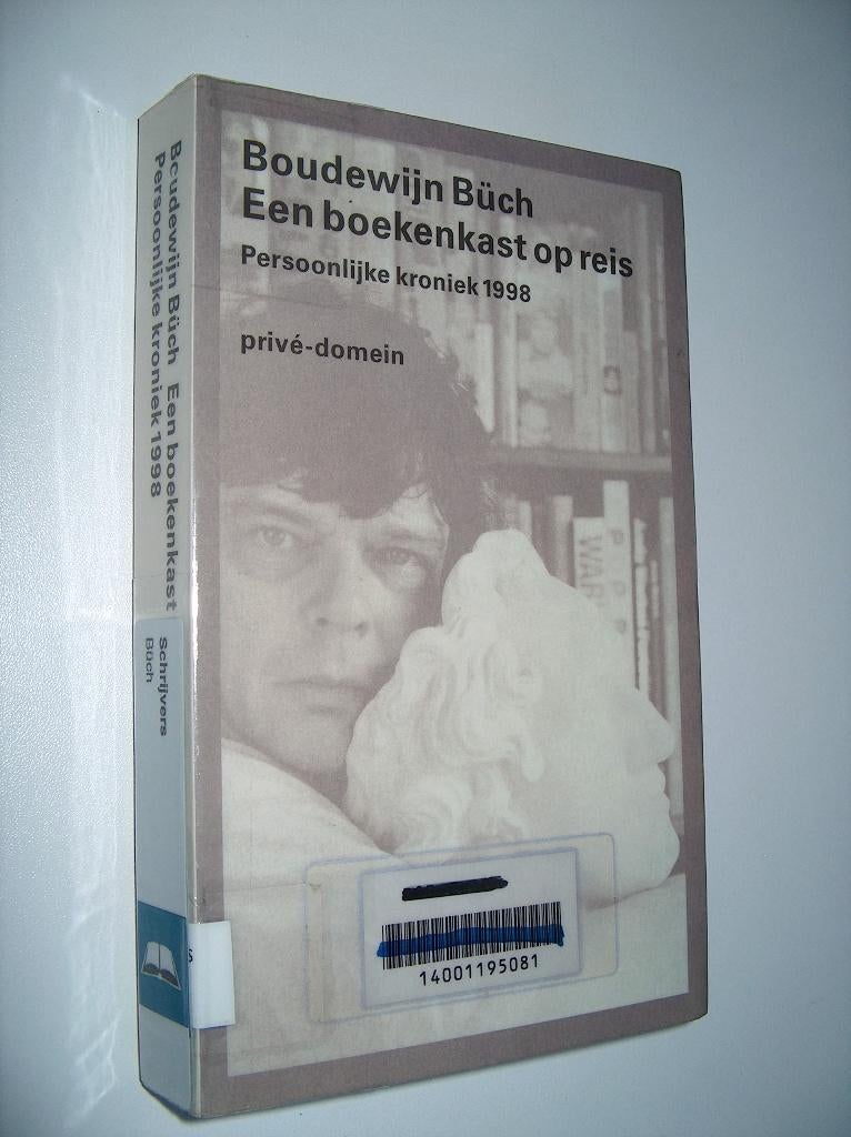 Boudewijn Büch - Een boekenkast op reis - Privé domein 231, Boeken, Gelezen, Boudewijn Buch, Ophalen of Verzenden, Nederland